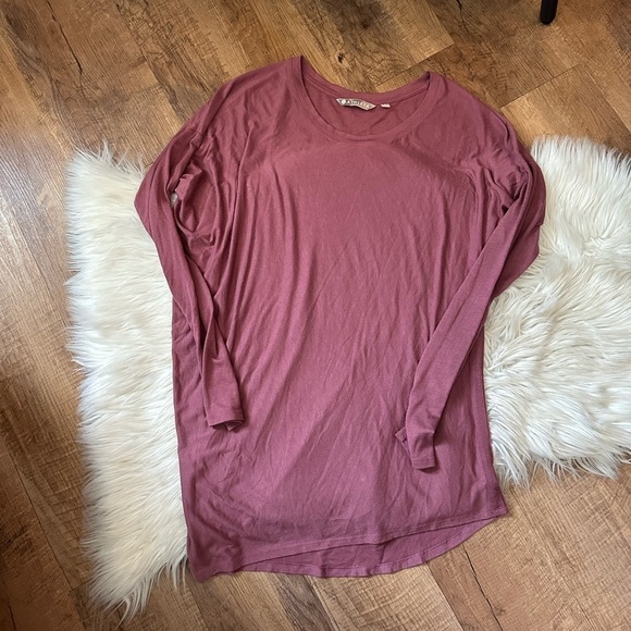 ATHLETA Threadlight Asymmetrical Relaxed Long Sleeve Top - Picture 2 of 4
